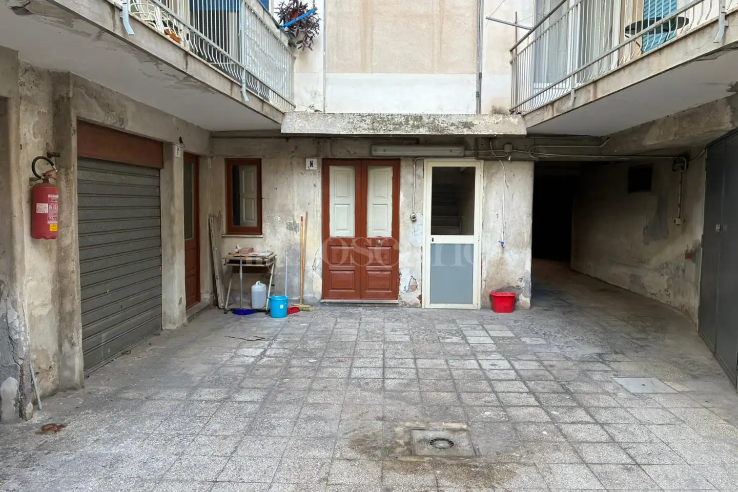 Box in vendita di 79 mq a €65.000 (rif. 5/2026)