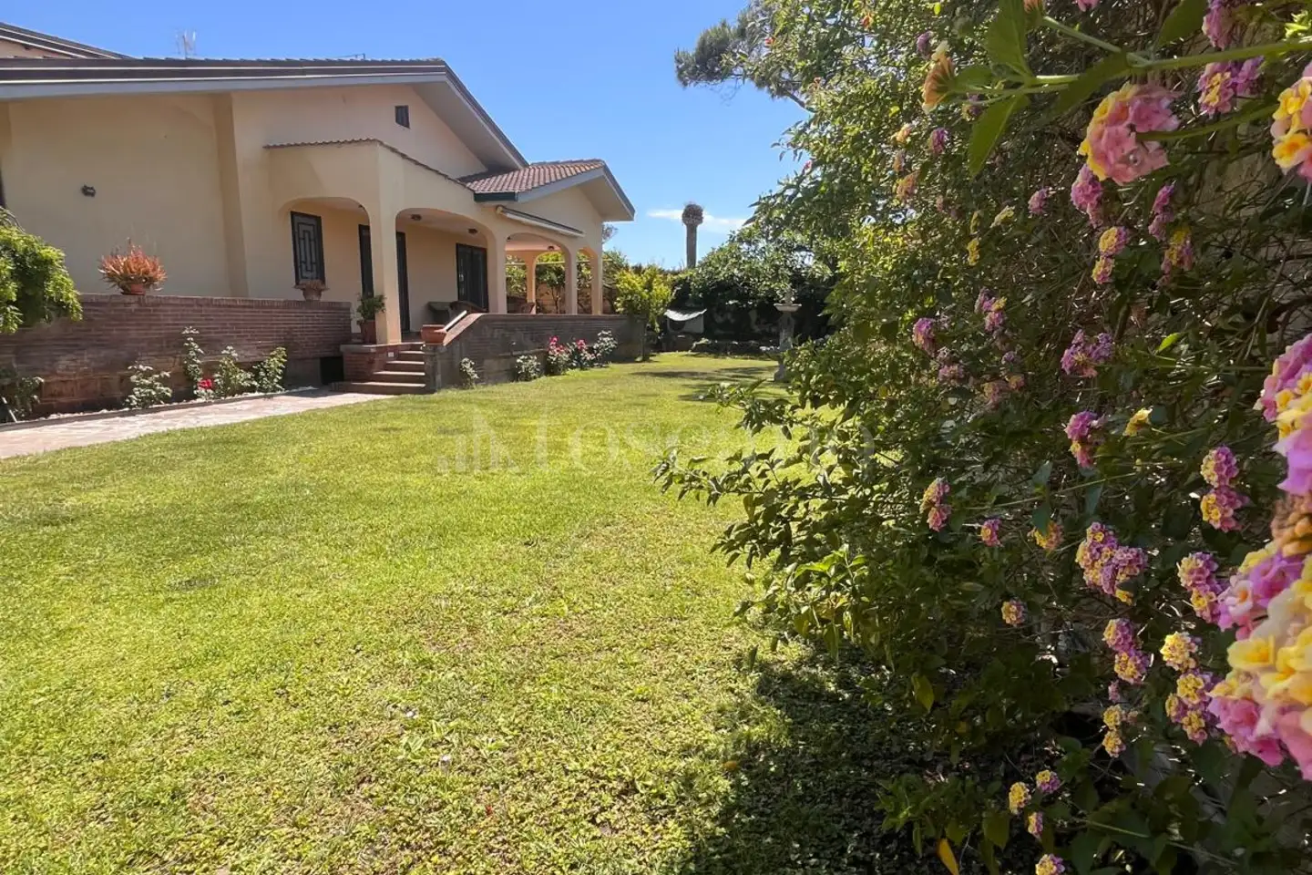 Villa Bifamiliare in affitto di 140 mq a €8.500 (rif. 34/2026)