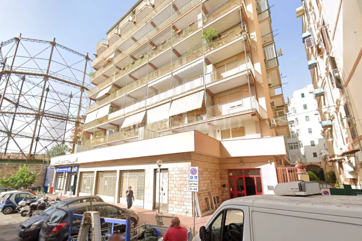 Negozio in affitto di 125 mq a €1.000 (rif. 9/2024)