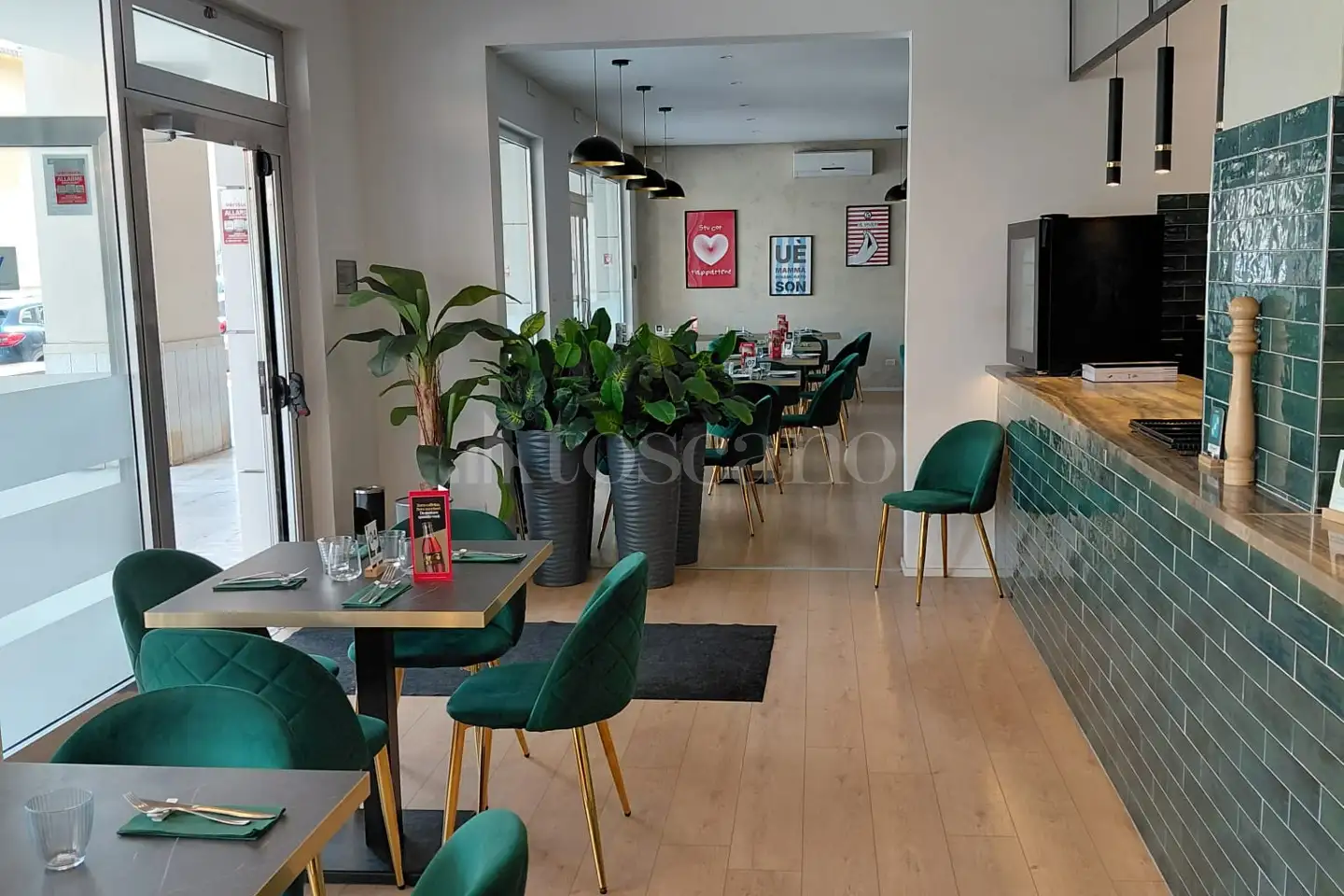Attività Commerciale in vendita di 200 mq a €139.000 (rif. 112/2026)