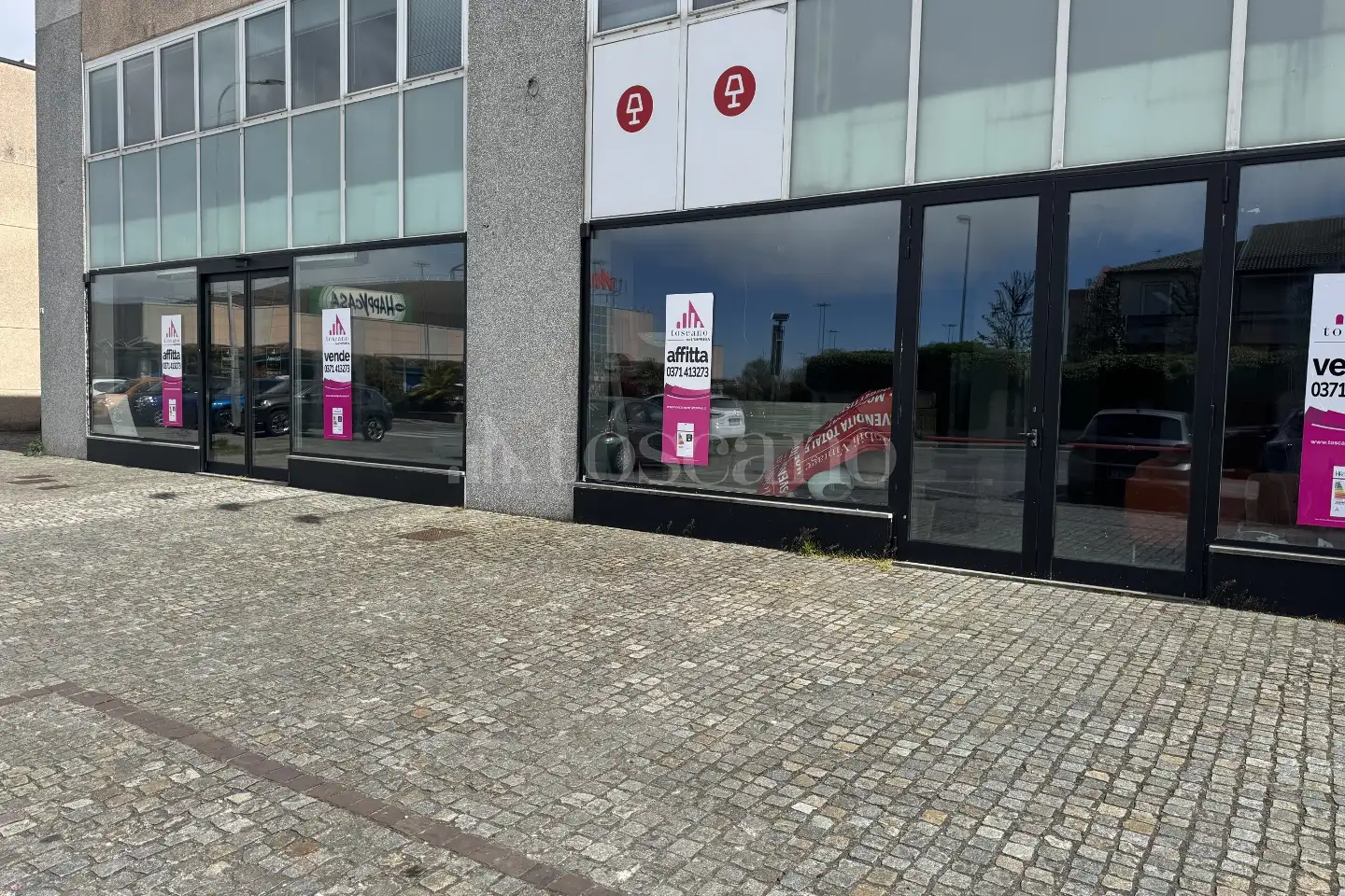 Negozio in vendita di 500 mq a €650,000 (rif. MRE0530VE-2)