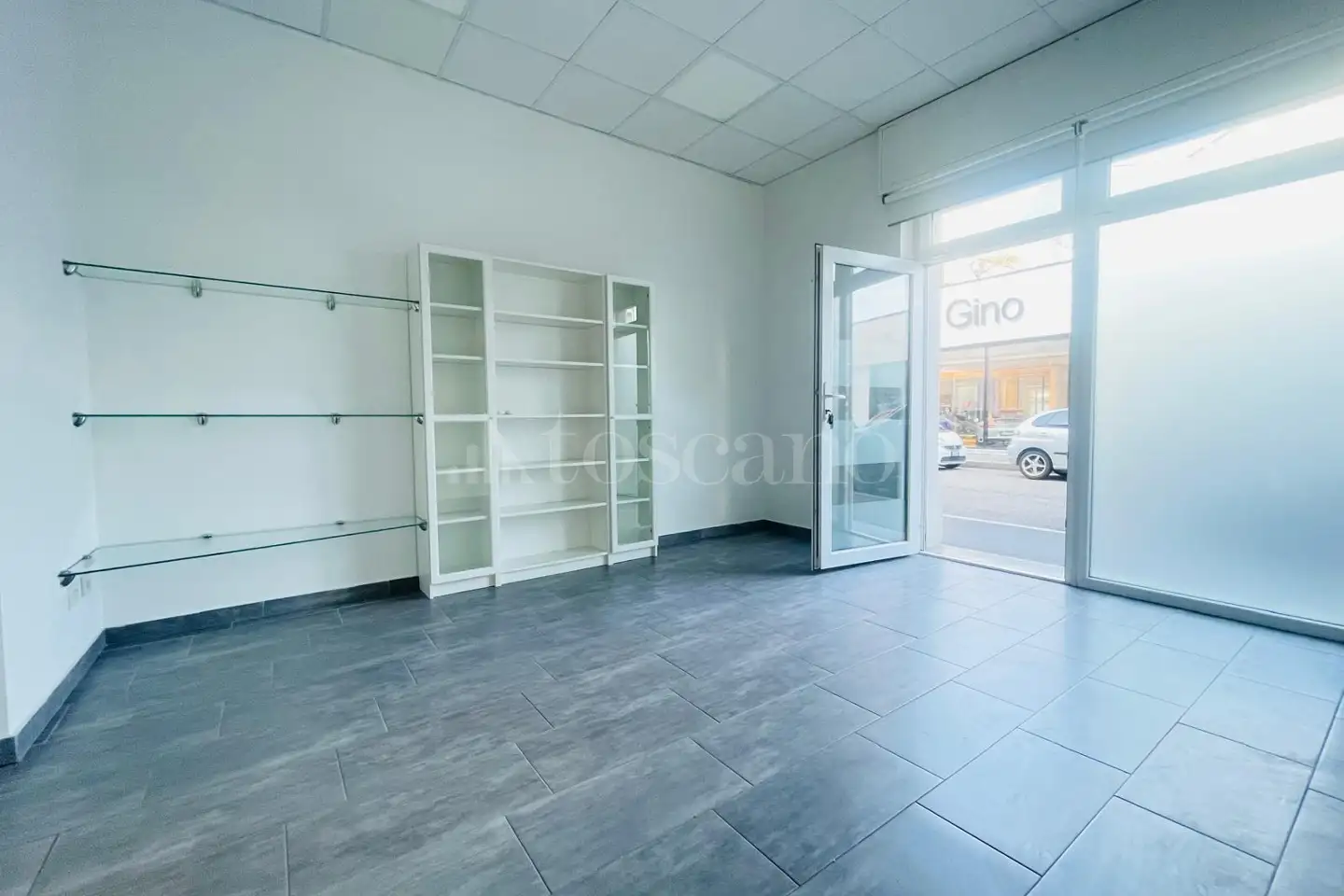 Negozio in vendita di 31 mq a €98.000 (rif. 33/2026)