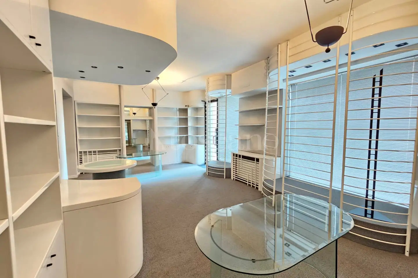 Negozio in vendita di 80 mq a €66.000 (rif. 35/2026)