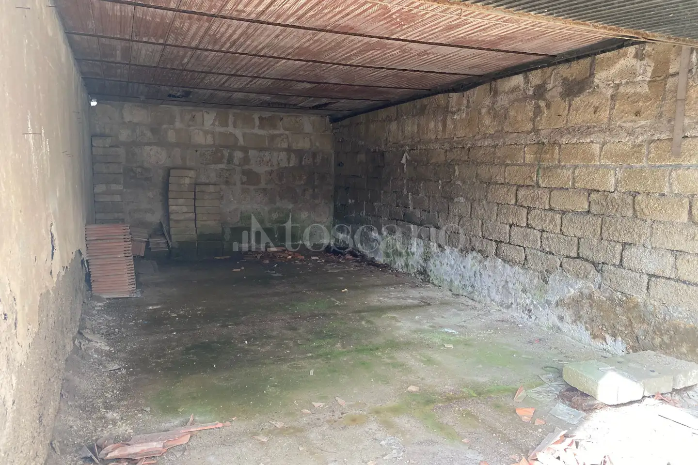 Box in vendita di 37 mq a €39.000 (rif. 67/2025)