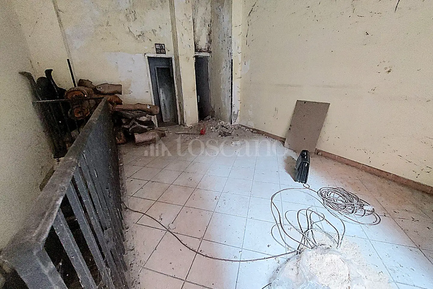 Negozio in affitto di 75 mq a €790 (rif. 2/2023)