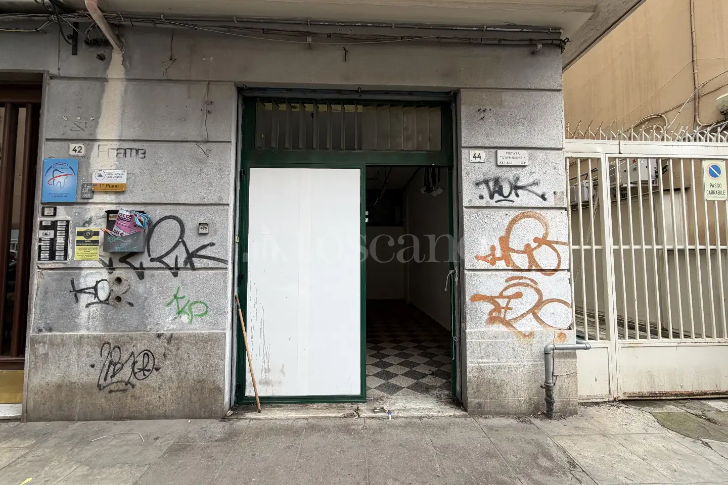 Negozio in affitto di 40 mq a €700 (rif. 41/2026)