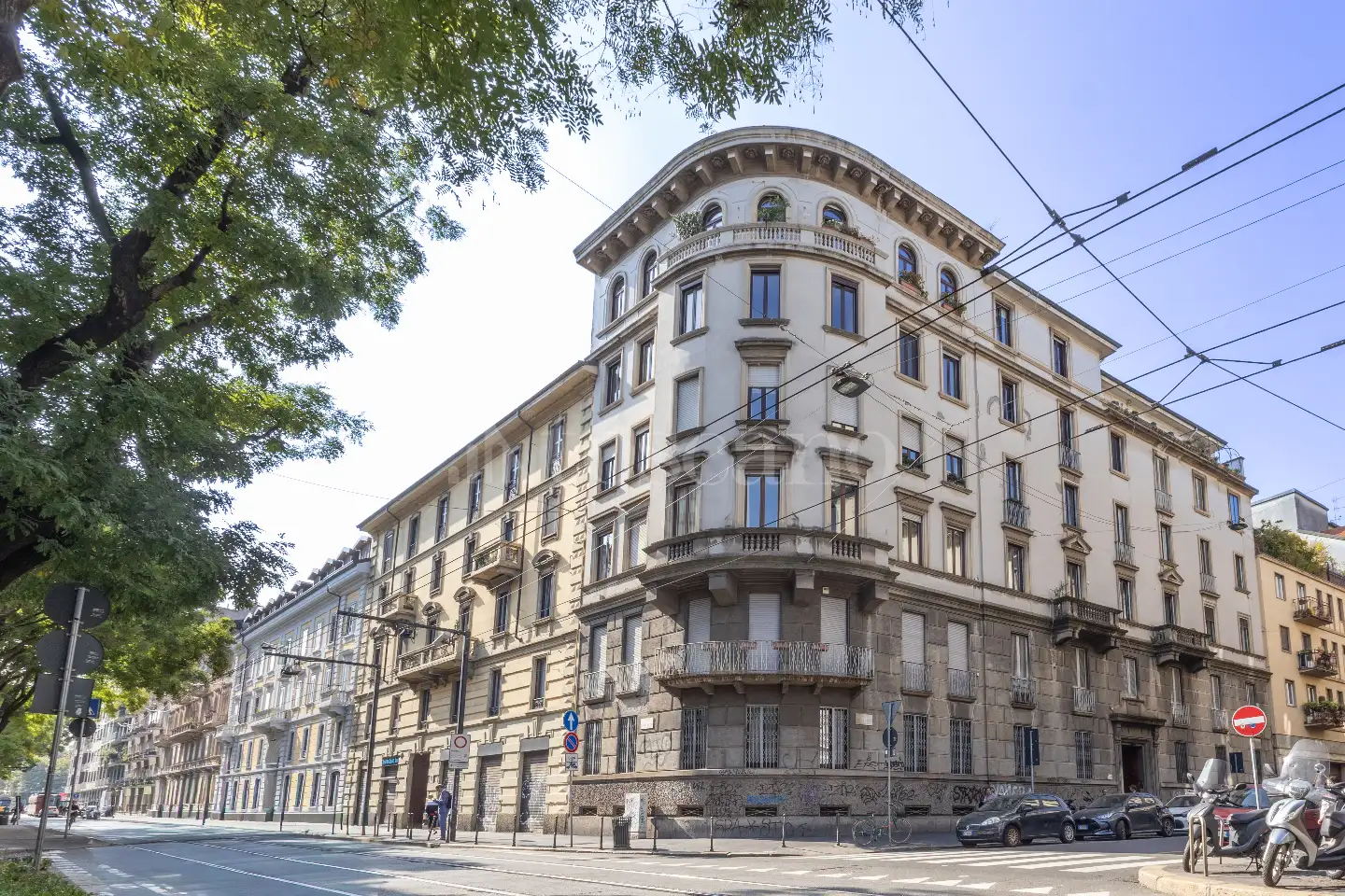 appartamento in vendita a Milano in zona Sempione