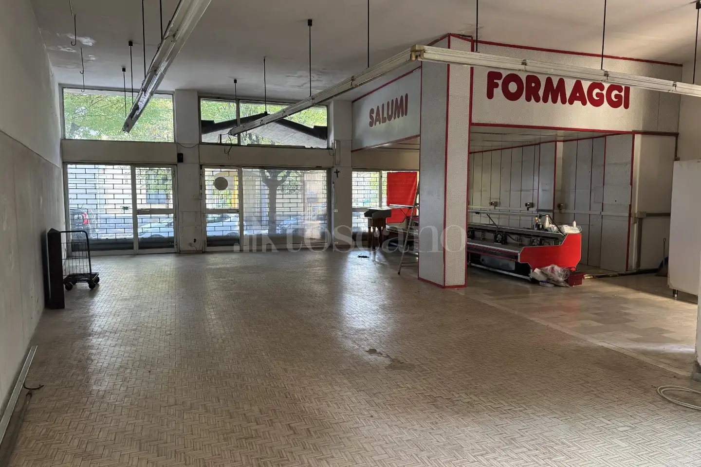 Negozio in vendita di 160 mq a €134,000 (rif. TS0329VE)