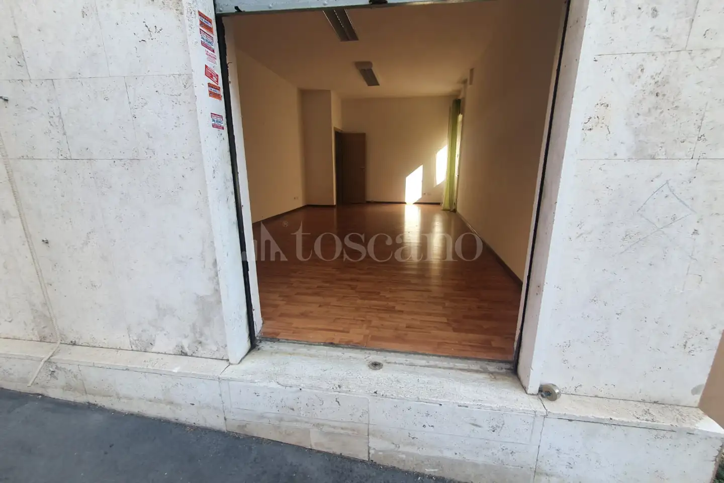 Negozio in vendita di 40 mq a €85.000 (rif. 2/2024)