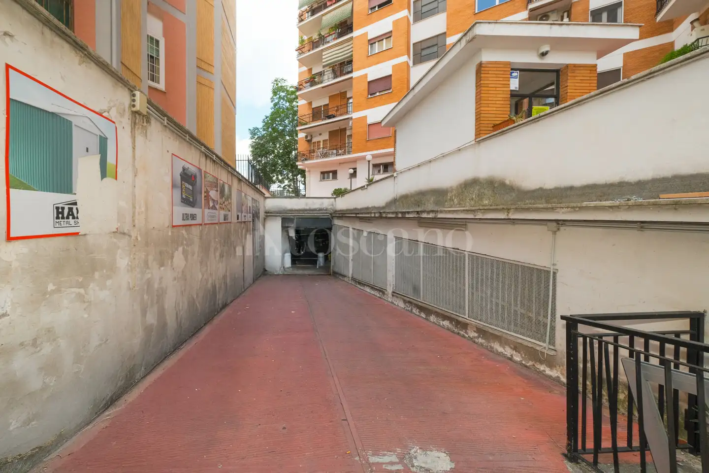 Magazzino in vendita di 990 mq a €880.000 (rif. 23/2025)