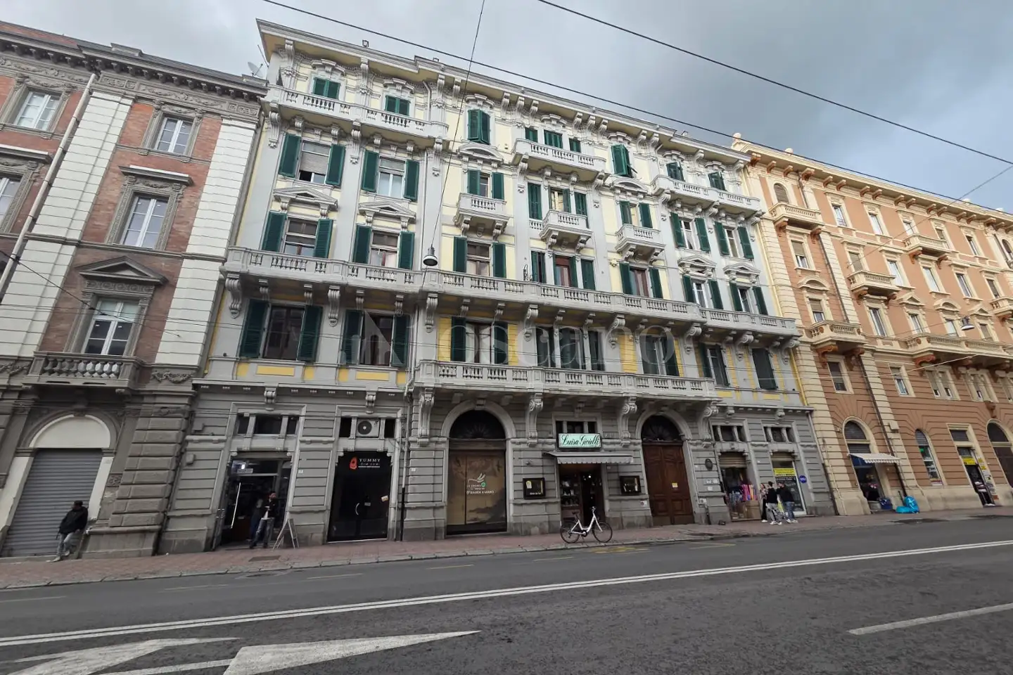 Negozio in vendita di 270 mq a €450.000 (rif. 22/2026)