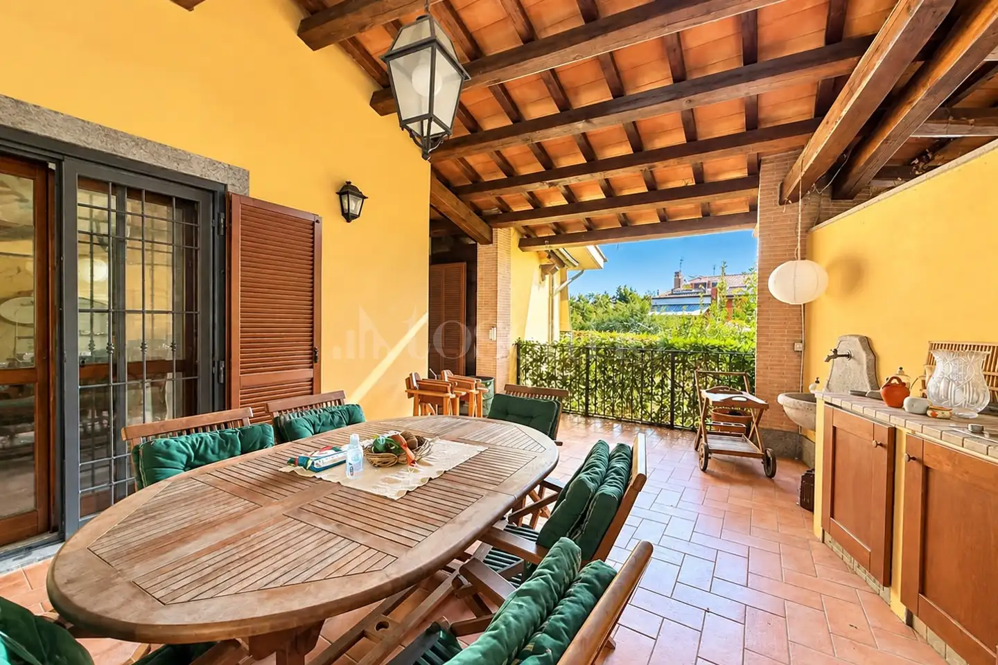 Villa Plurifamiliare in vendita di 220 mq a €545.000 (rif. 12/2026)