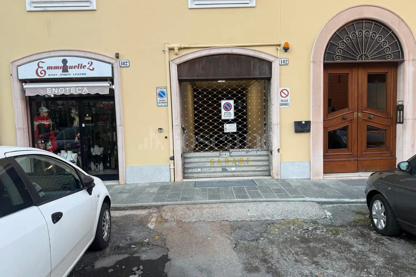 Box in vendita di 23 mq a €75.000 (rif. 54/2026)