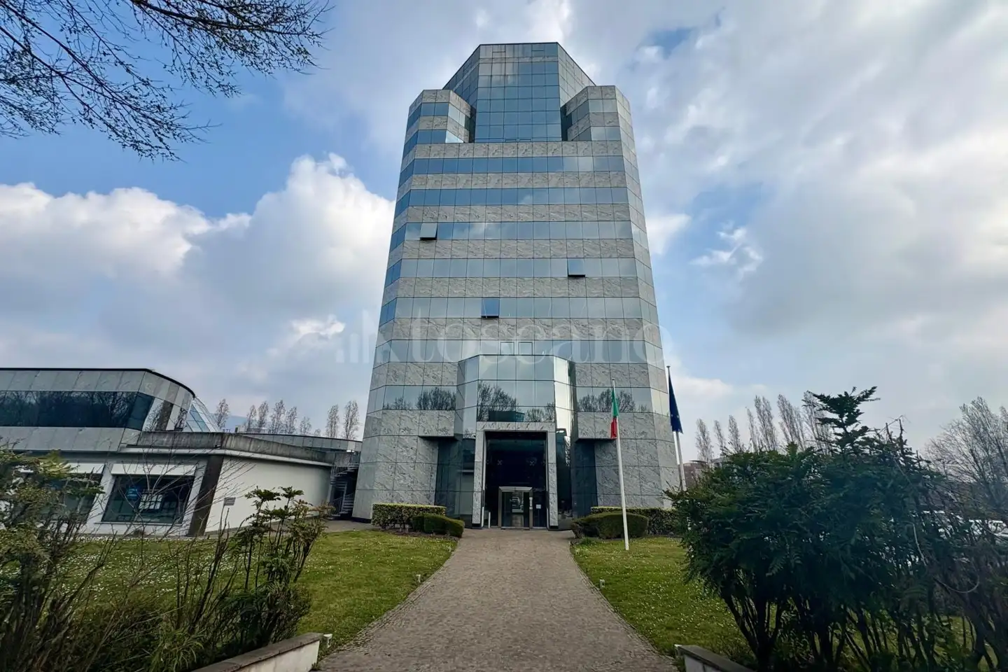 Ufficio in vendita di 115 mq a €350.000 (rif. 7/2026)