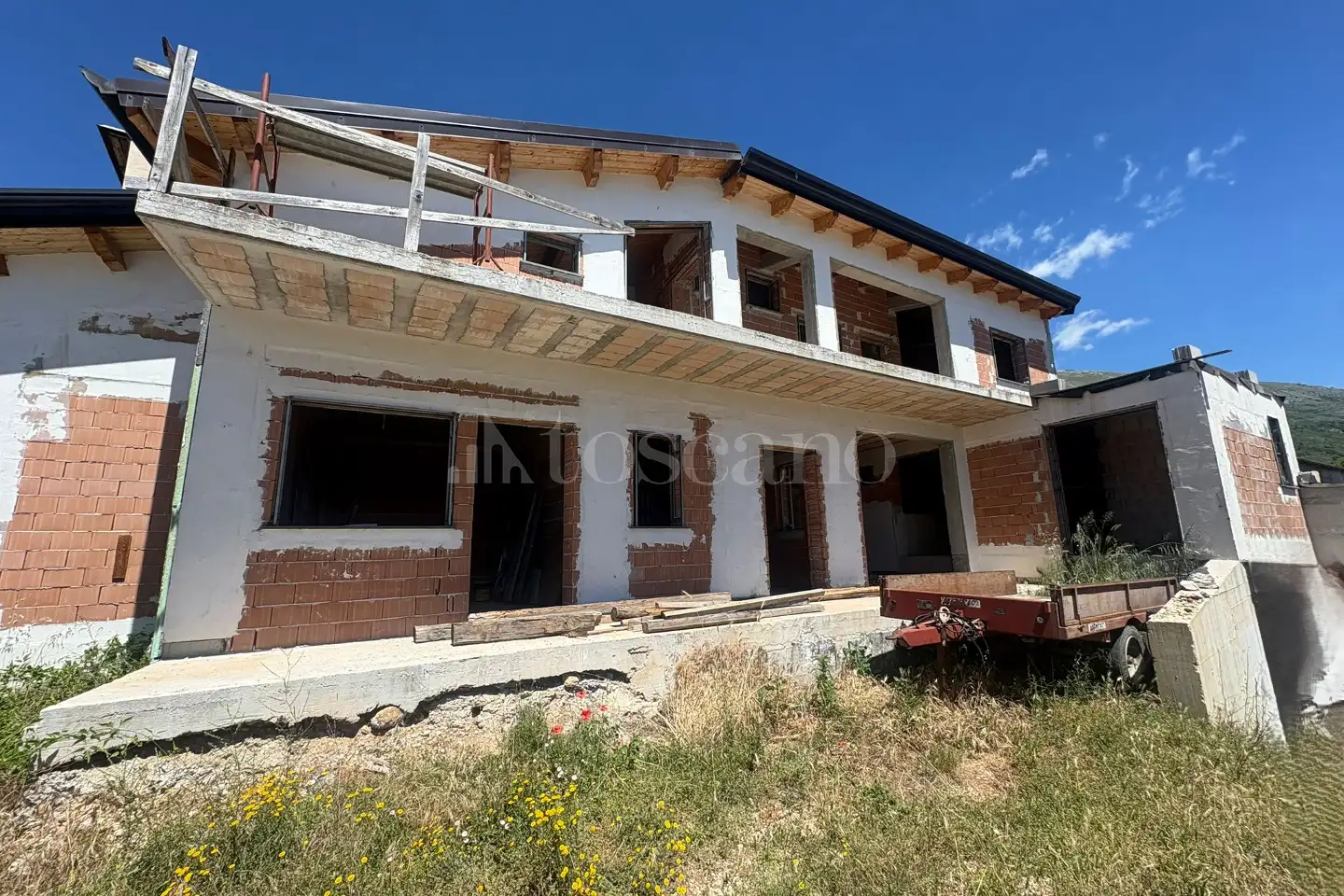 Casa Indipendente in vendita di 230 mq a €150.000 (rif. 45/2026)