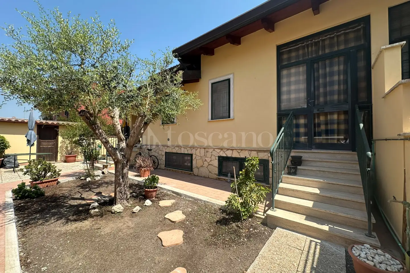 Villa Plurifamiliare in vendita di 140 mq a €305.000 (rif. 53/2026)