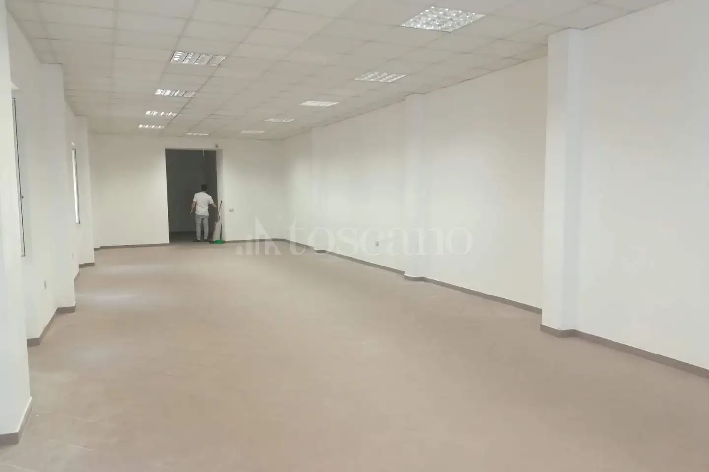 Negozio in vendita di 145 mq a €315.000 (rif. 41/2026)