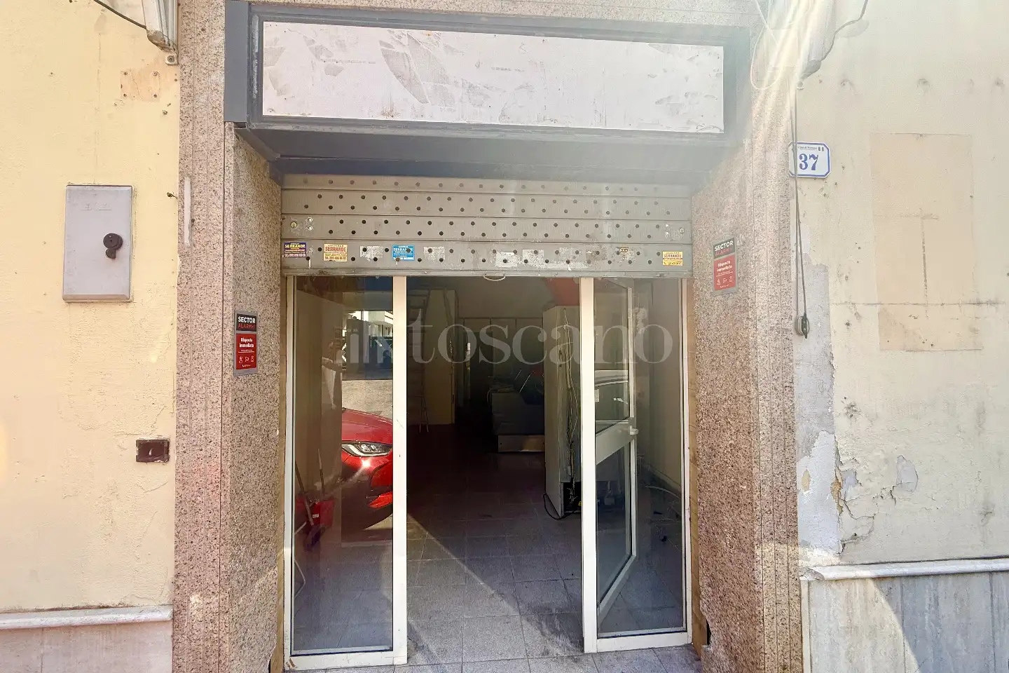 Negozio in vendita di 65 mq a €105.000 (rif. 51/2026)
