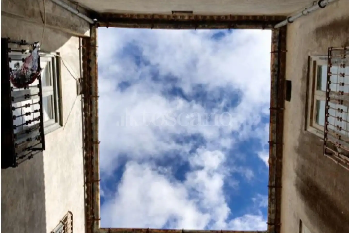 Palazzo in vendita di 300 mq trattativa riservata (rif. 3/2026)