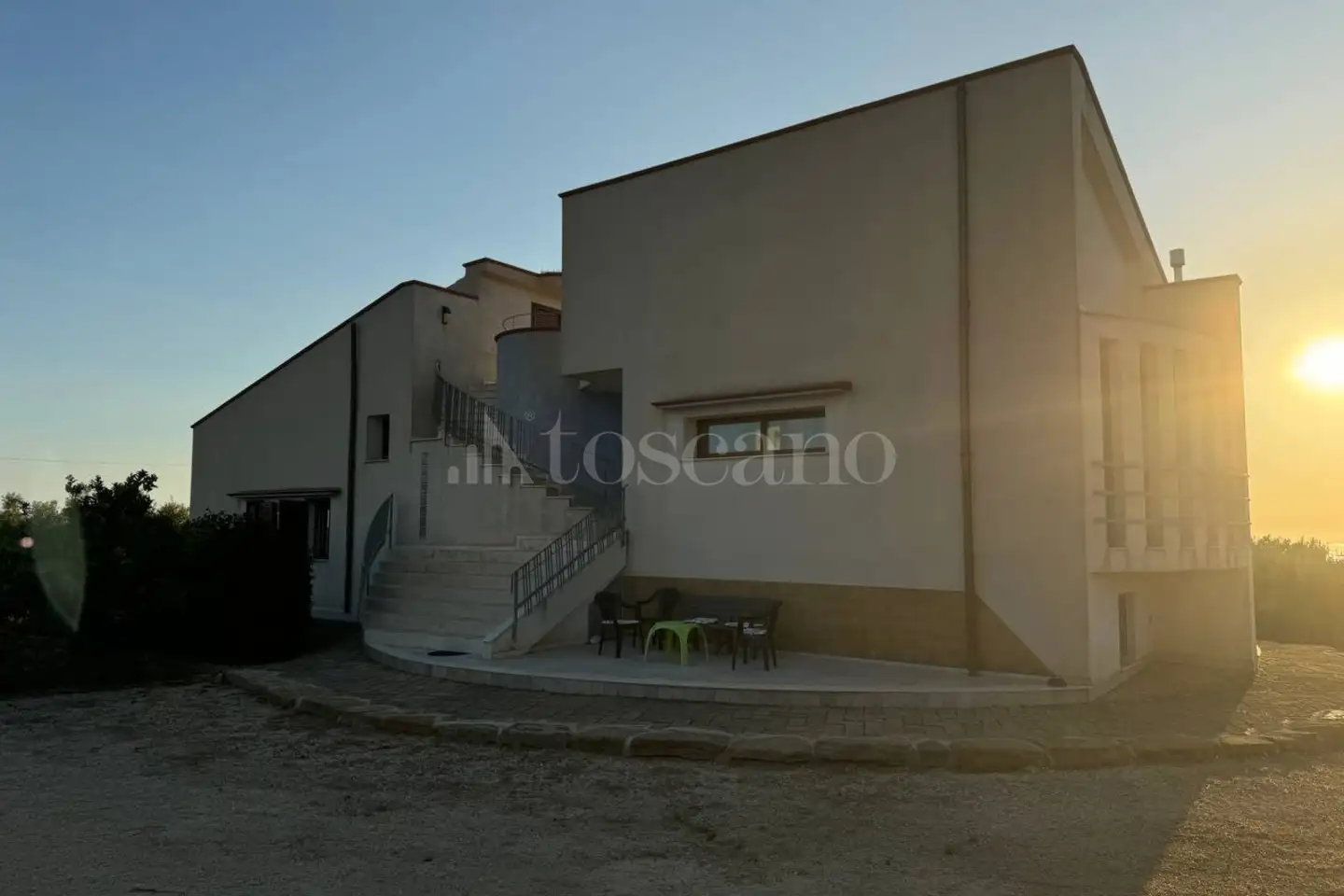 Villa in vendita di 215 mq a €650.000 (rif. 76/2024)