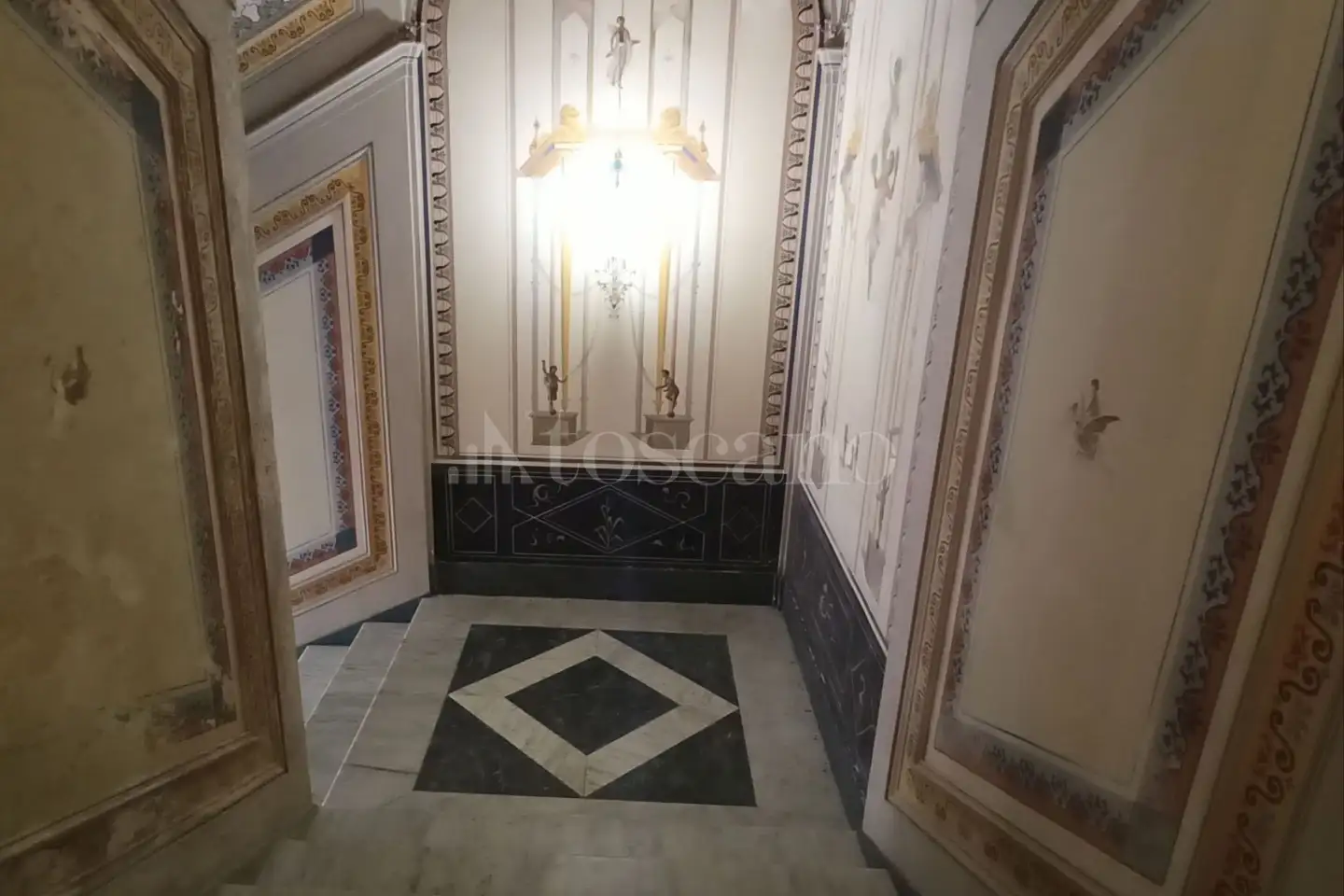 Casa in affitto di 300 mq a €1.350 (rif. 21/2026)