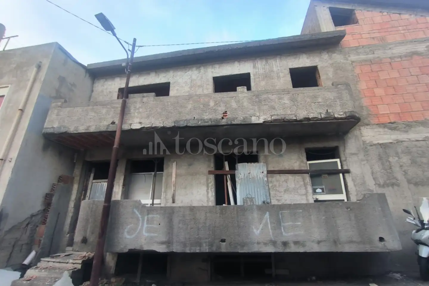 Casa Indipendente in vendita di 344 mq a €110.000 (rif. 46/2025)