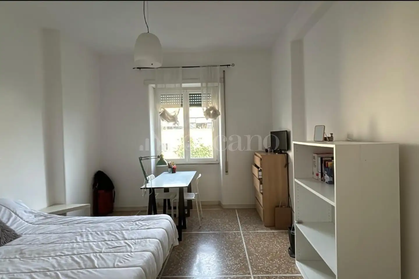 Stanza in affitto di 100 mq a €700 (rif. 36/2026)
