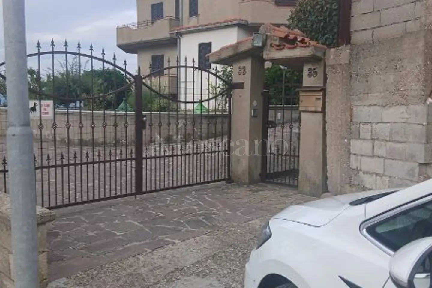 Villa Bifamiliare in vendita di 140 mq a €120.000 (rif. 32/2026)