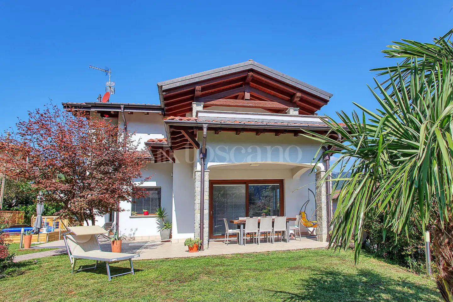 Villa in vendita di 275 mq a €820.000 (rif. 48/2026)