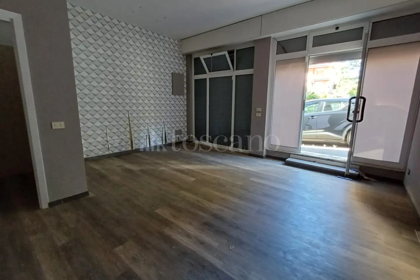 Negozio in vendita di 27 mq a €70.000 (rif. 48/2025)