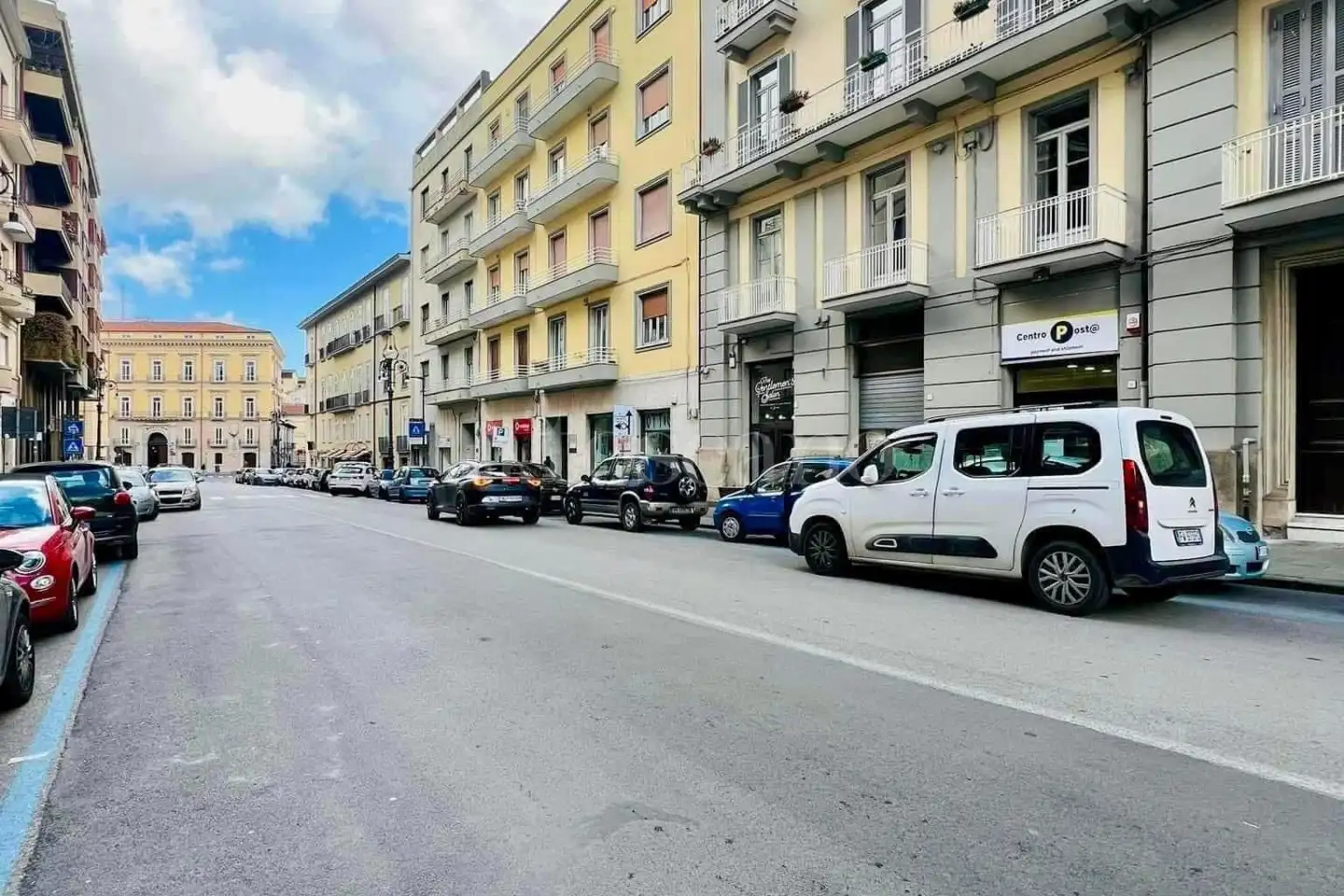 Ufficio in affitto di 300 mq a €1.000 (rif. 23/2026)