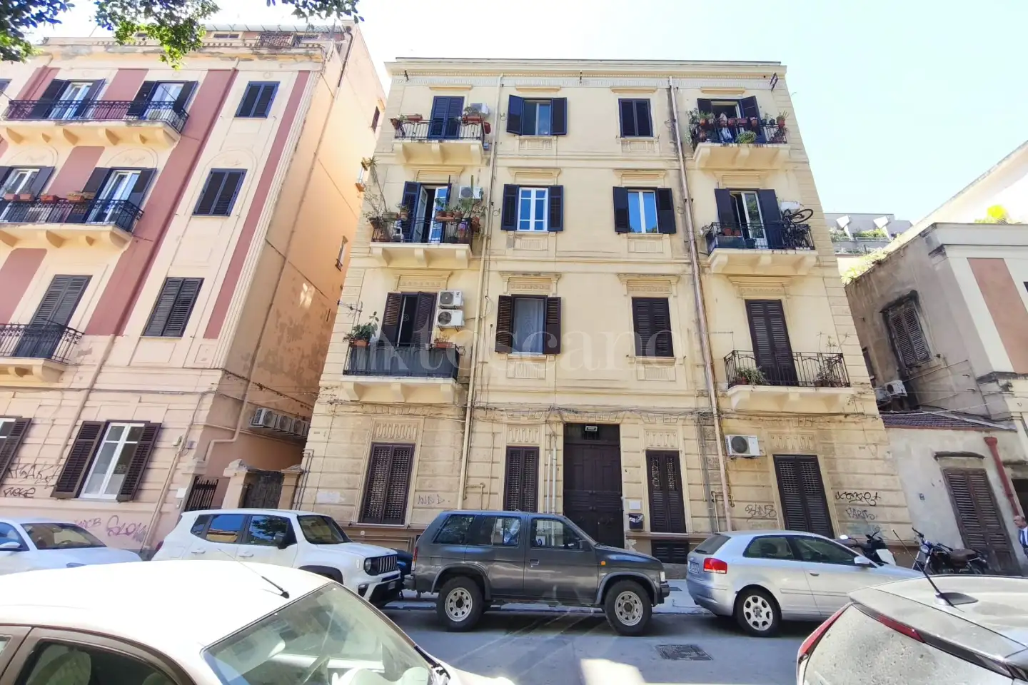 Palazzo in vendita di 1.500 mq a €2.200.000 (rif. 65/2026)