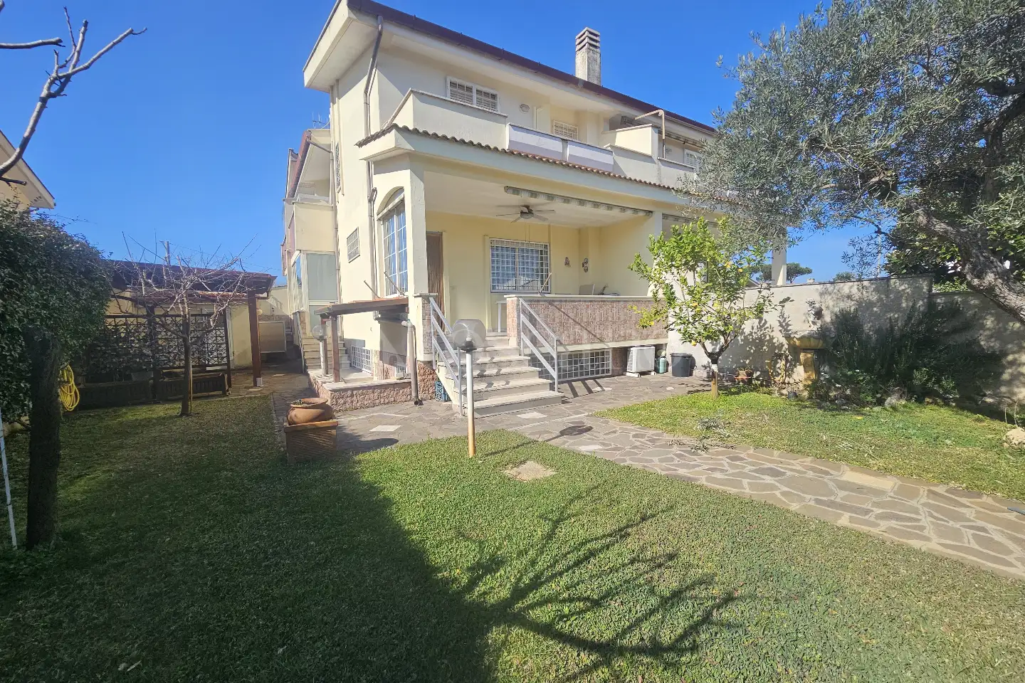 Villa Plurifamiliare in vendita di 160 mq a €259.000 (rif. 163/2024)