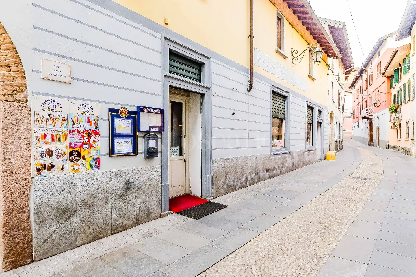 Attività Commerciale in vendita di 150 mq a €250.000 (rif. 124/2026)