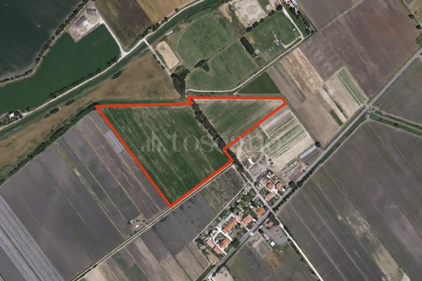 Agricolo in vendita di 75.000 mq a €250.000 (rif. 50/2026)