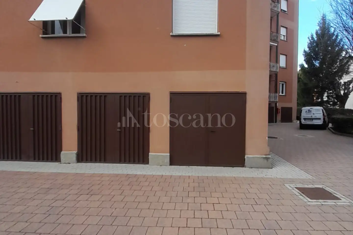 Box in vendita di 13 mq a €25.000 (rif. 4/2026)