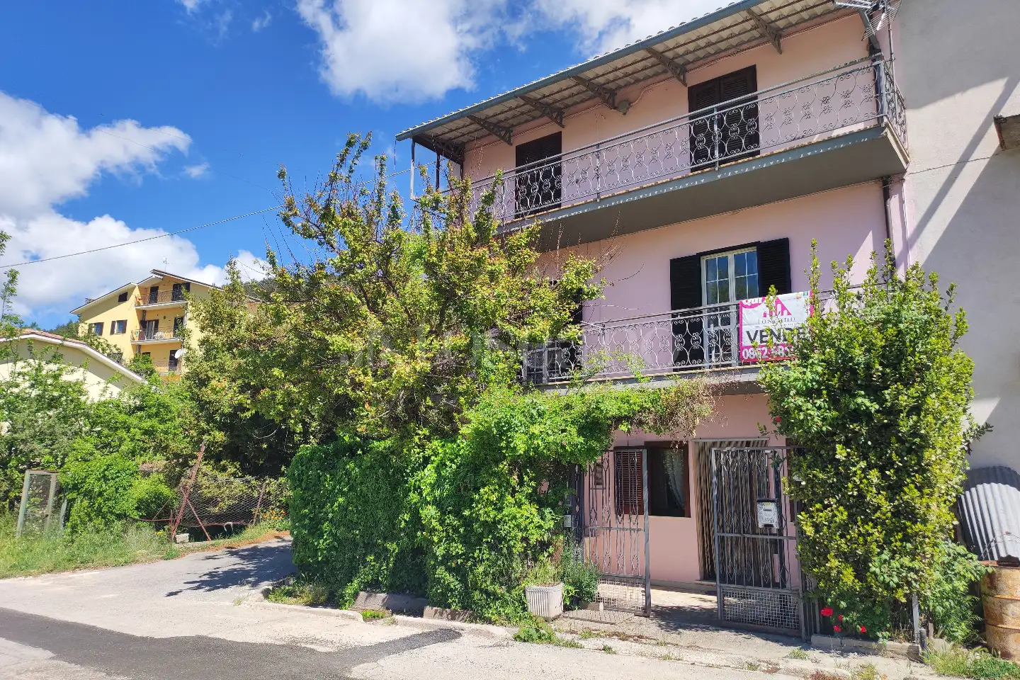 Villino a Schiera in vendita di 300 mq a €90.000 (rif. 22/2026)