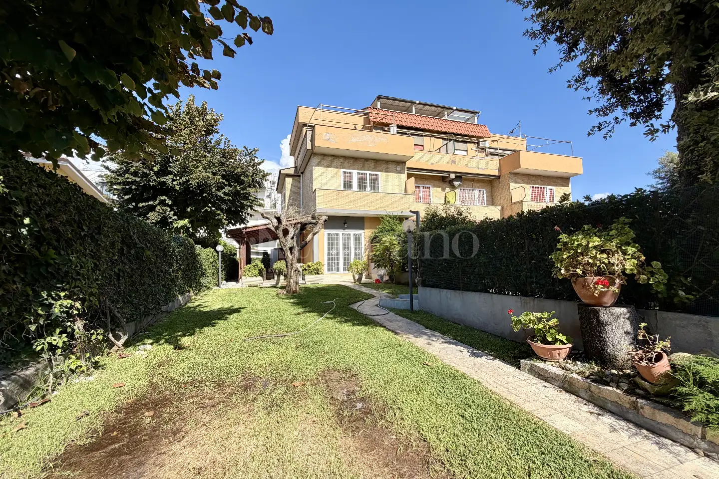 casa indipendente in vendita ad Anzio in zona Mare