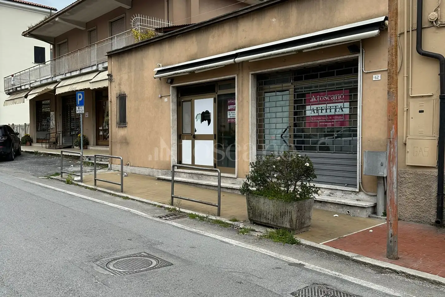 Attività Commerciale in affitto di 62 mq a €480 (rif. 8/2026)