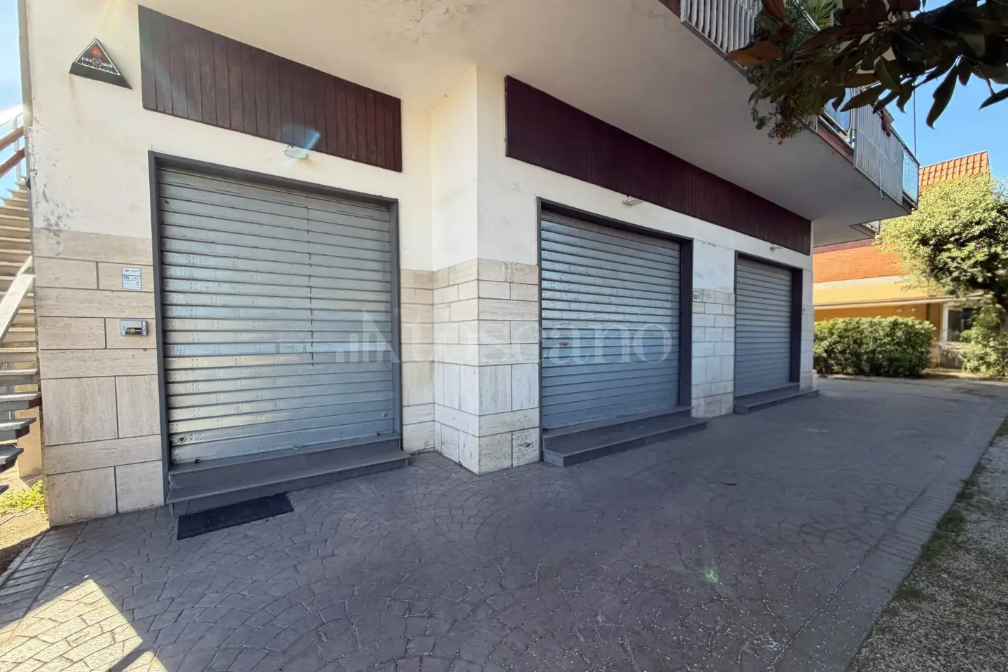 Negozio in vendita di 225 mq a €385.000 (rif. 95/2026)