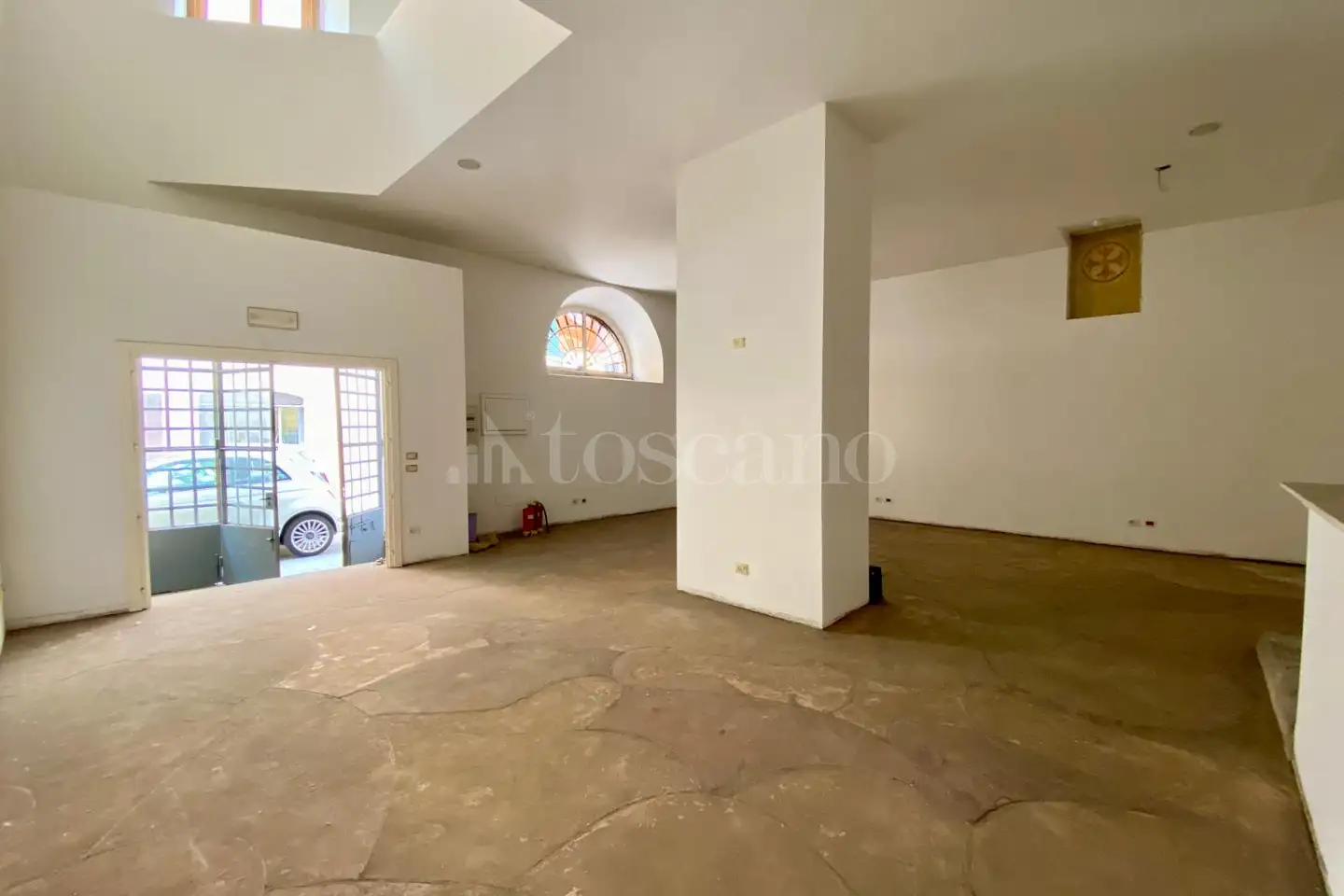 Laboratorio in vendita di 213 mq a €260.000 (rif. 12/2026)