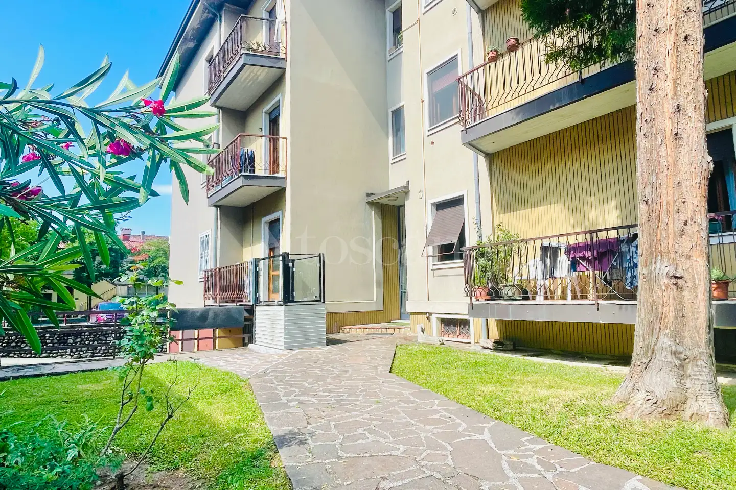 appartamento in vendita a Brescia in zona Mompiano
