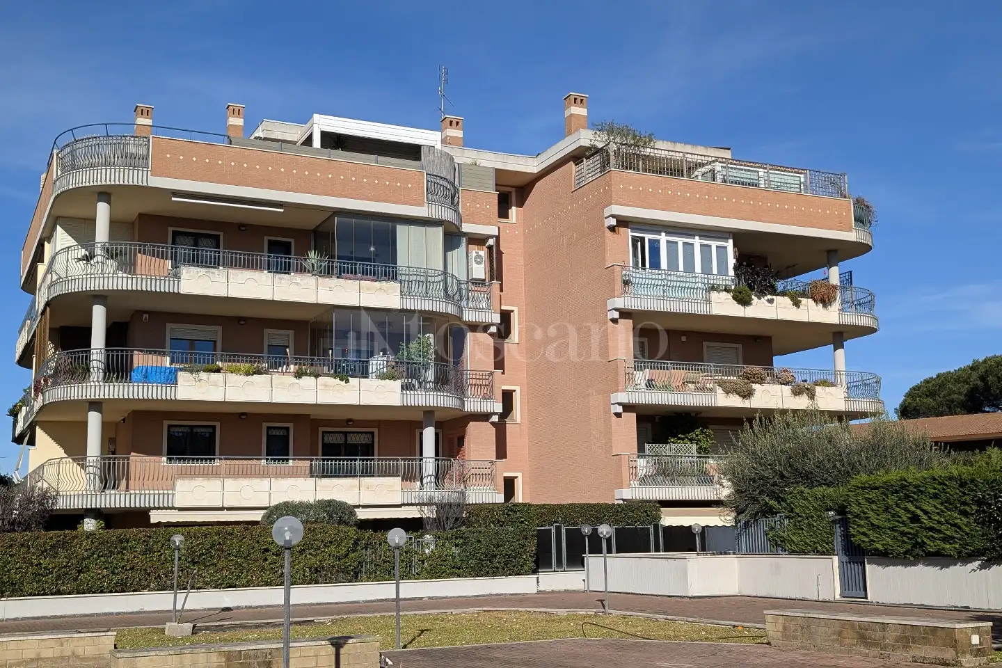 Attico in vendita di 100 mq a €375.000 (rif. 6/2025)