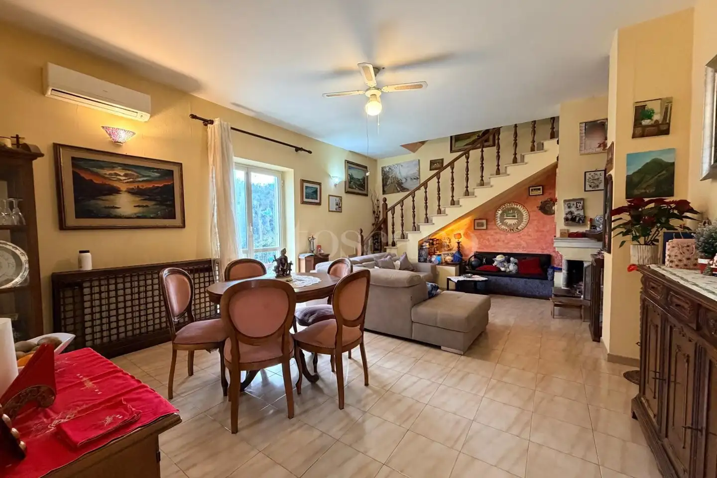 Palazzo in vendita di 300 mq a €399.000 (rif. 3/2026)