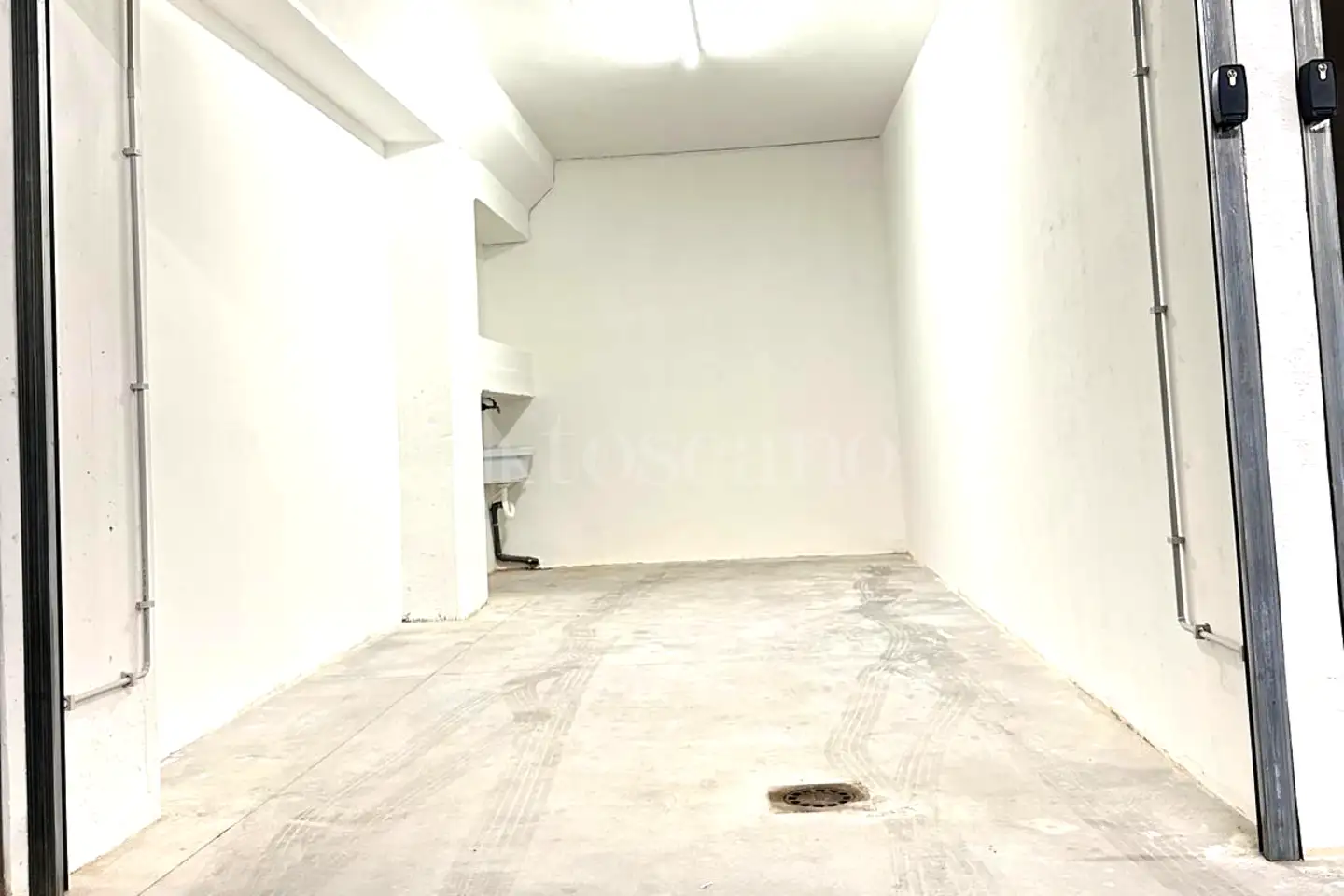 Box in vendita di 22 mq trattativa riservata (rif. 24/2025)