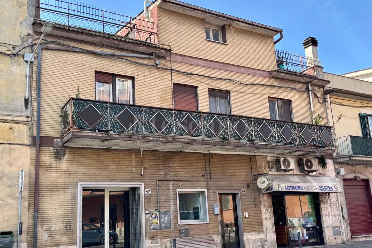 Negozio in vendita di 90 mq a €69.000 (rif. 15/2026)