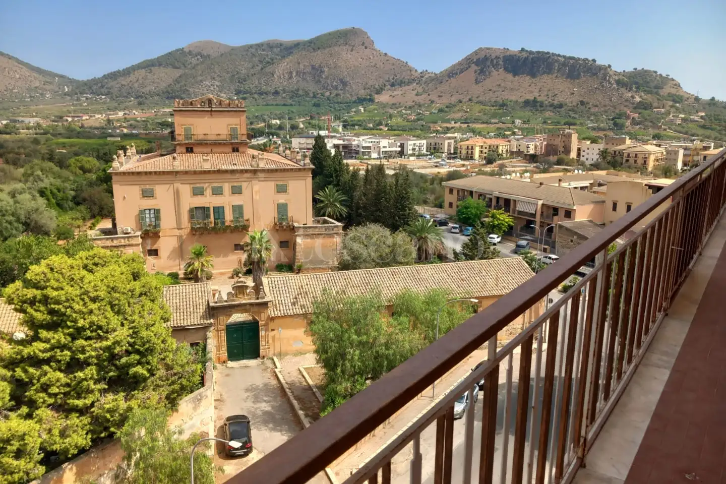 Attico in vendita di 170 mq a €185.000 (rif. 14/2024)