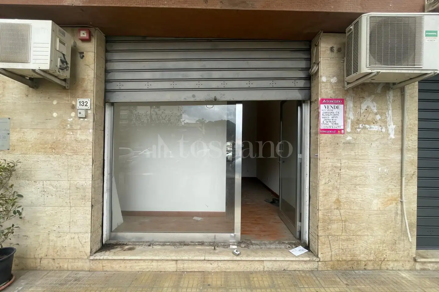 Negozio in vendita di 26 mq a €90.000 (rif. 17/2026)