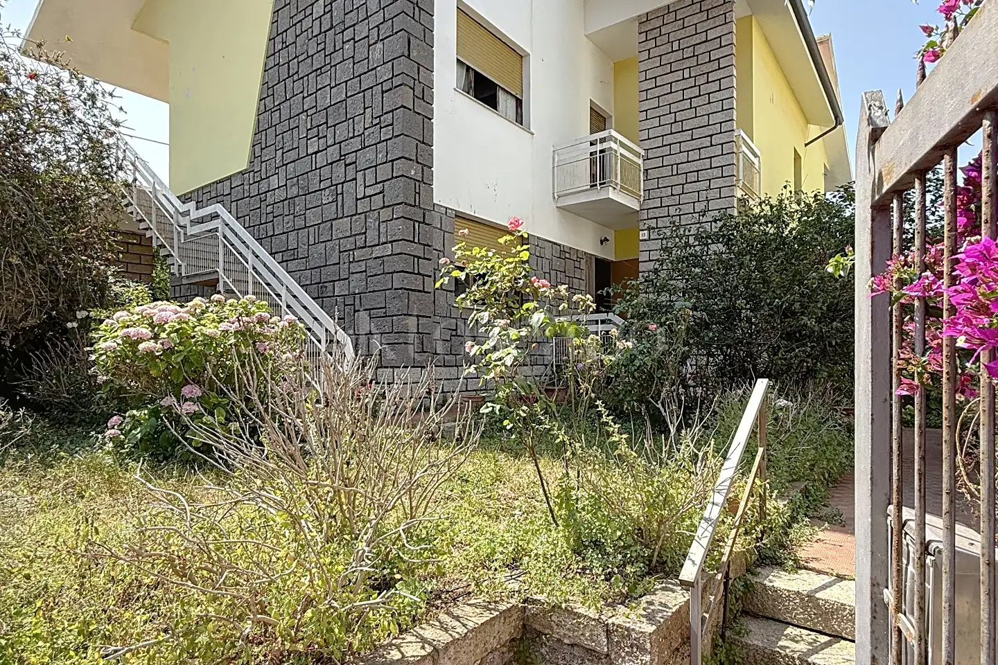 Casa Indipendente in vendita di 380 mq a €820.000 (rif. 90/2025)