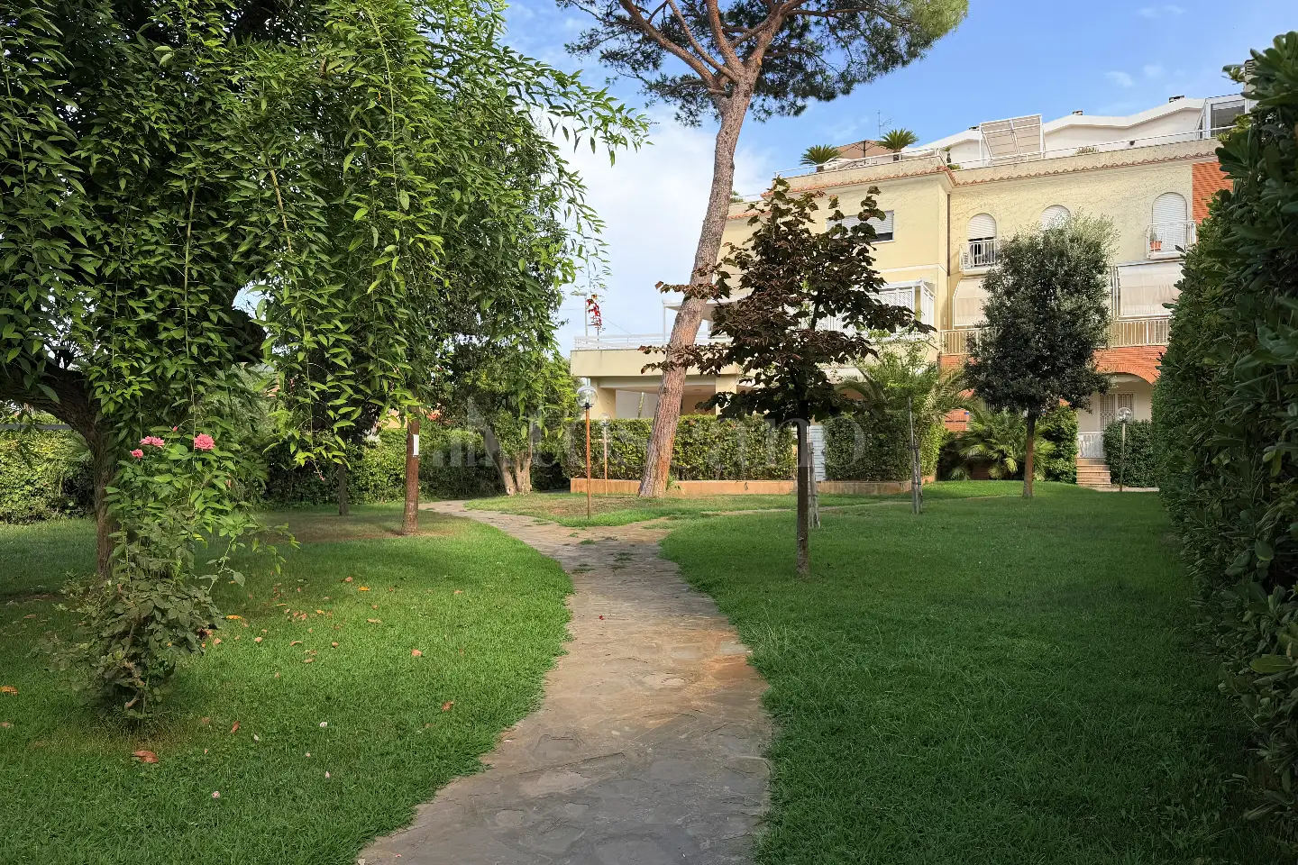 appartamento in vendita a Fiumicino in zona Fregene